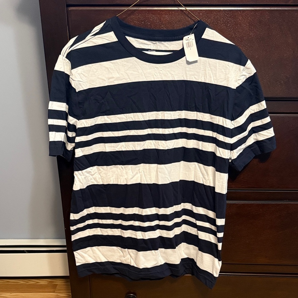 Old Navy Men's Short Sleeve Shirt - Black and White Stripes